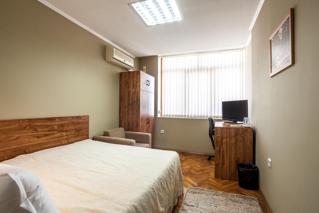 Panorama Top Floor Rooms In Hotel Tundzha Yambol Esterno foto