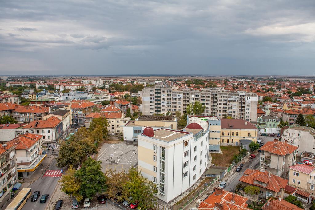 Panorama Top Floor Rooms In Hotel Tundzha Yambol Esterno foto