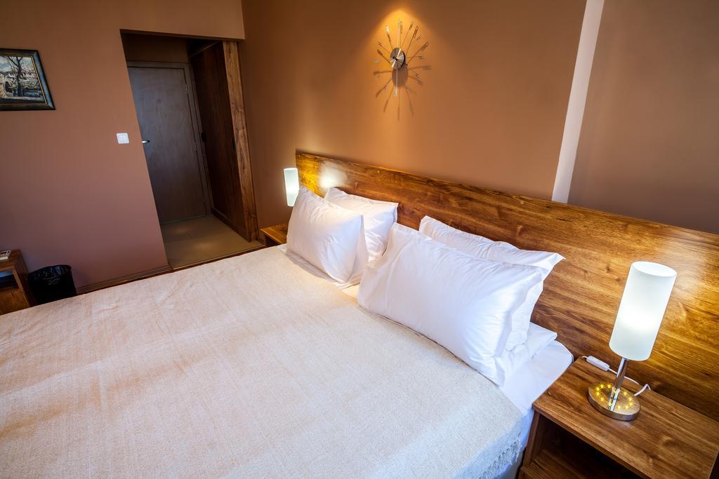 Panorama Top Floor Rooms In Hotel Tundzha Yambol Esterno foto