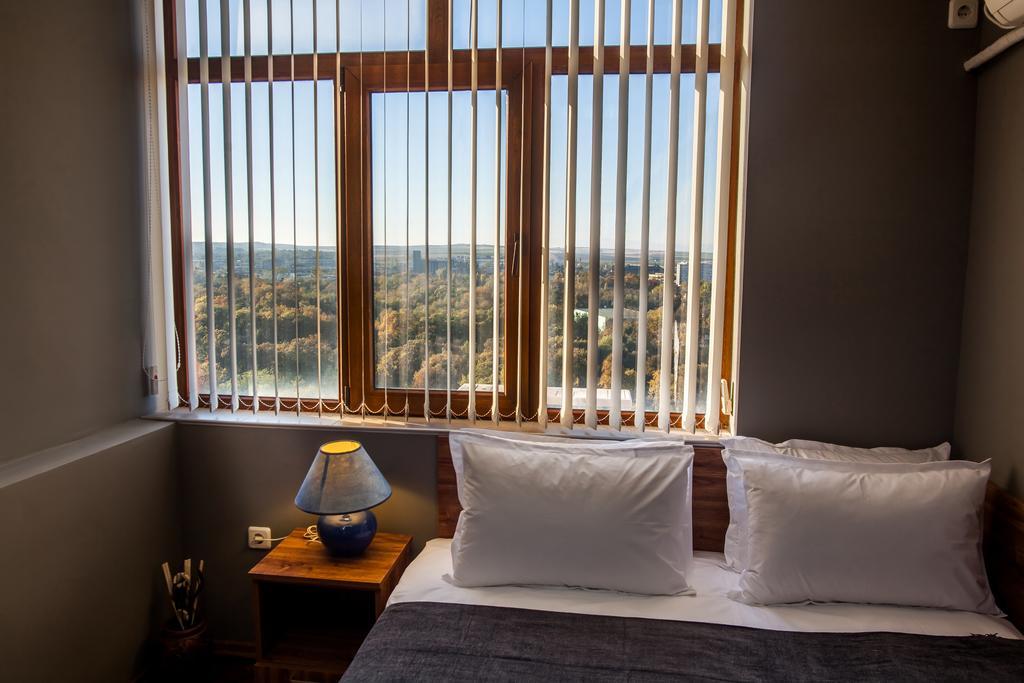 Panorama Top Floor Rooms In Hotel Tundzha Yambol Esterno foto